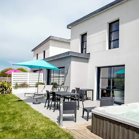 Enora Bretagne Piscine Interieure Partagee Jacuzzi Privatif 100m Sibiril