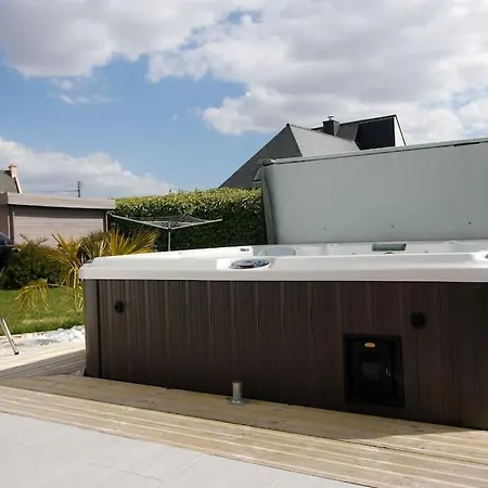 펜션 Enora Bretagne Piscine Interieure Partagee Jacuzzi Privatif 100m